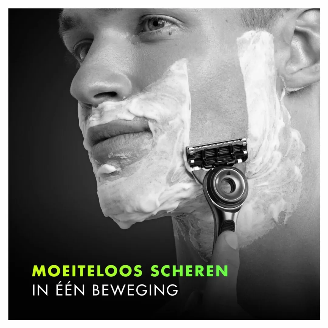 Gillette Labs Exfoliërend Scheersysteem - 3x5 Scheermesjes - Grijs/Zilver