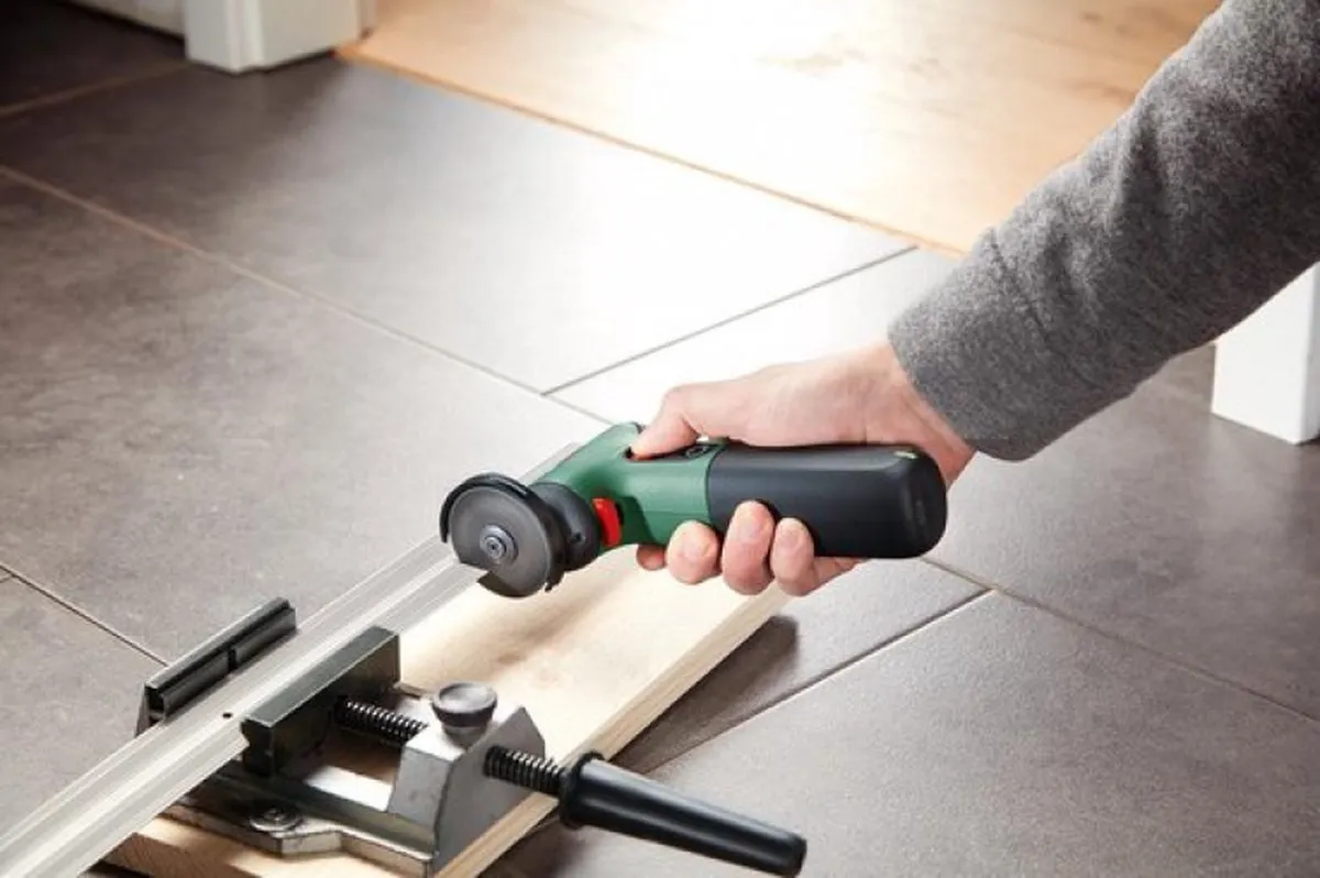 Bosch EasyCut&Grind Haakse Slijper 7.2V - 50mm
