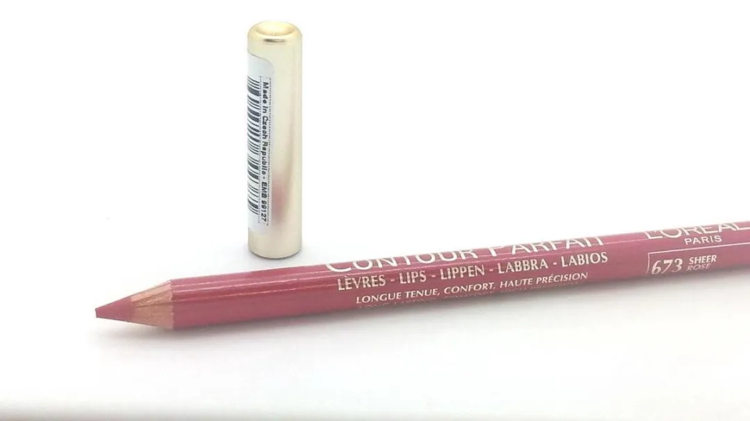 L'Oréal Paris Contour Parfait Lipliner 673 Sheer Rose