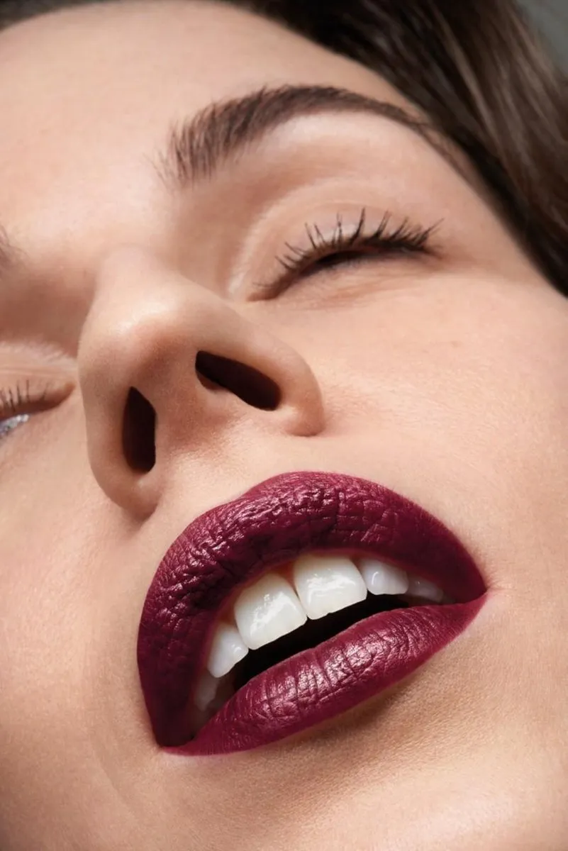 Rimmel London Lasting Finish Extreme Salty Lipstick 200 - Blush Touch