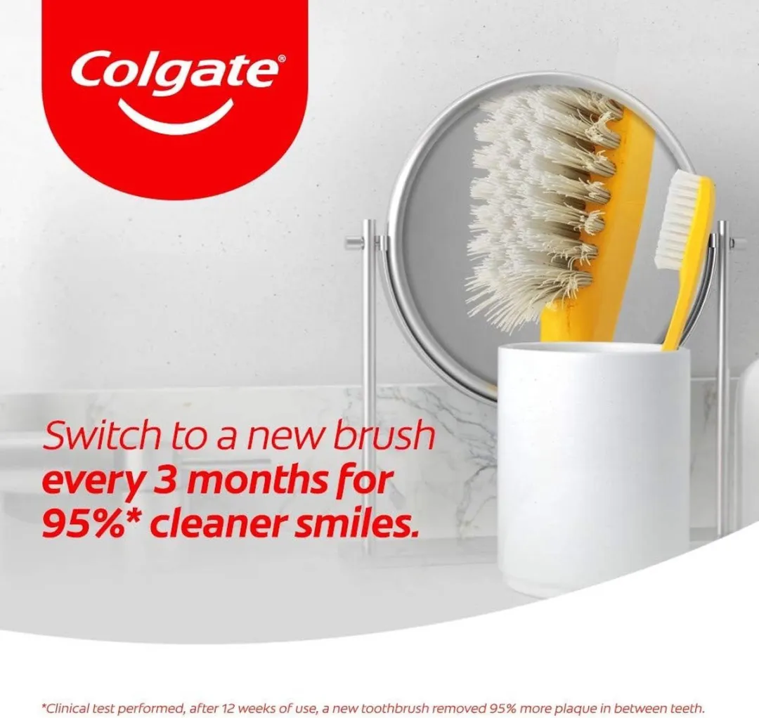 Colgate Tandenborstel Charcoal Black Medium - 24 Stuks