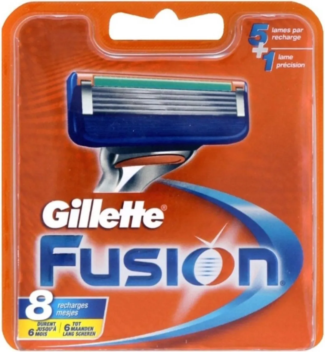 Gillette Fusion Scheermesjes 8 Stuks - 5 Bladen - Zwart/Oranje