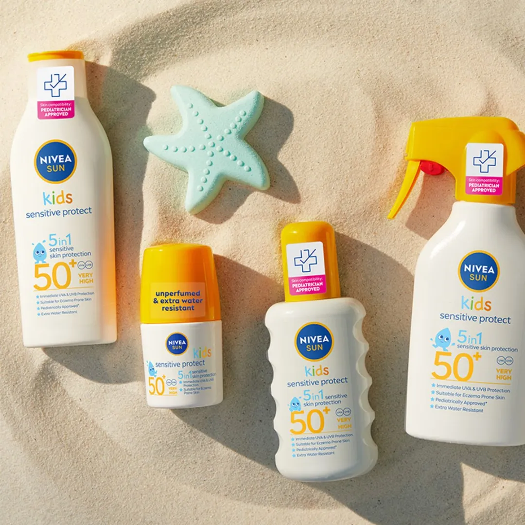 NIVEA SUN Babies & Kids Sensitive Roll-On Zonnebrand Stick SPF 50 - 50ml