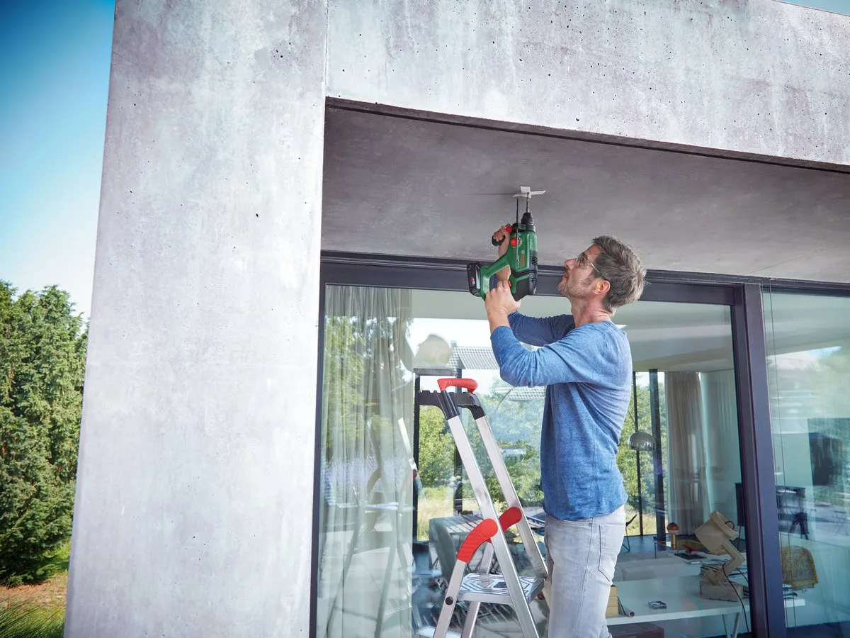 Bosch UniversalHammer 18V Boorhamer 18W - 2.0J - 1x 4.0Ah