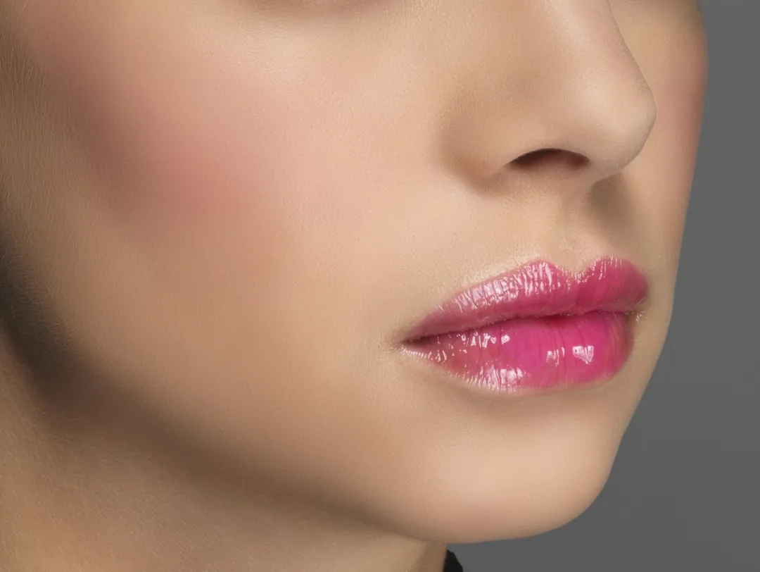 L'Oréal Paris X Isabel Marant 2-in-1 Blush & Lipgloss Roze