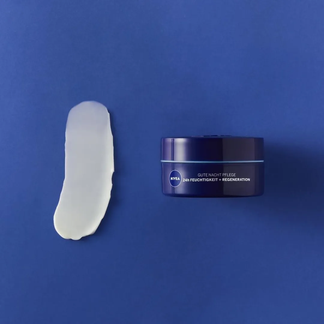 NIVEA Essentials Nachtcrème 50ml - Hydraterend voor Gezicht/Hals