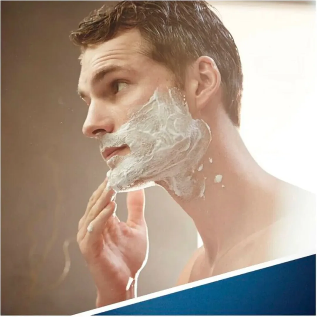 Gillette Scheergel Gevoelige Huid 200ml - 12 Stuks