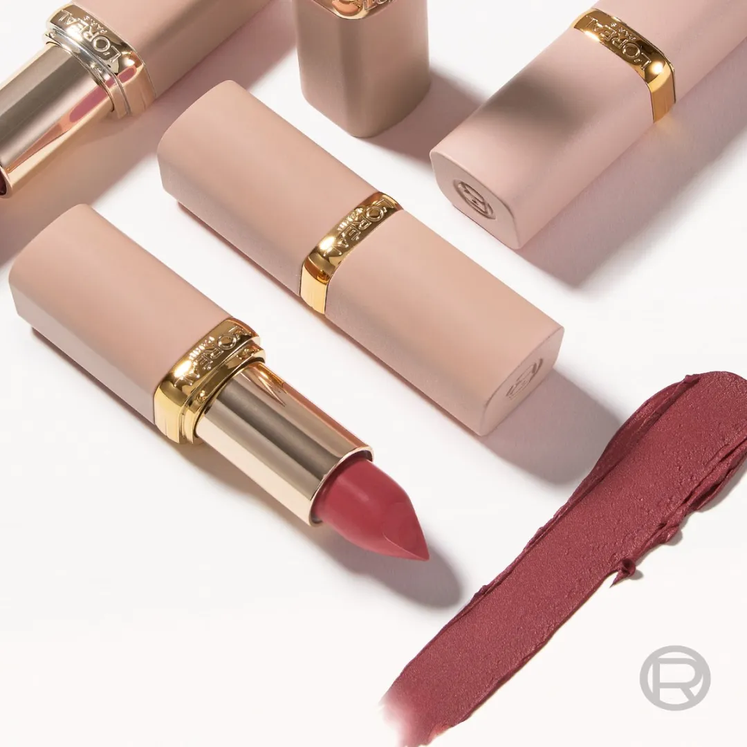 L'Oréal Paris Color Riche Blurred Matte 300 Rouge Paris Lipstick - 4.3g