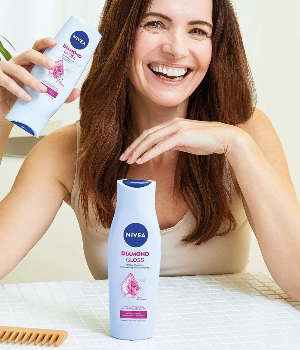 NIVEA Diamond Gloss Care Shampoo 250ml
