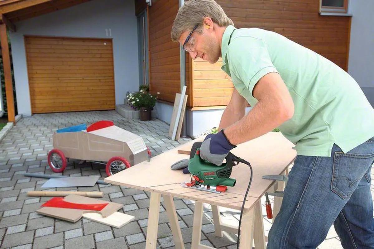 Bosch PST 800 PEL Decoupeerzaag 530W - 11 Zaagbladen