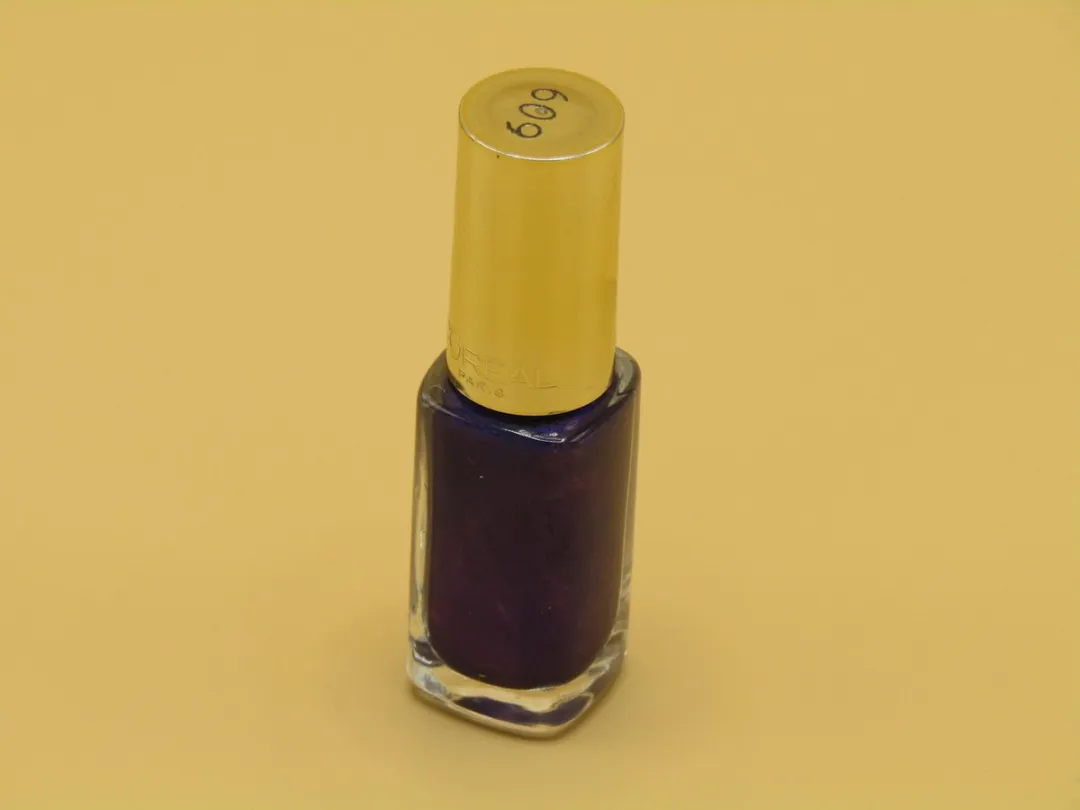 L'Oréal Paris Make-Up Designer Color Riche Nagellak 609 Divine Indigo