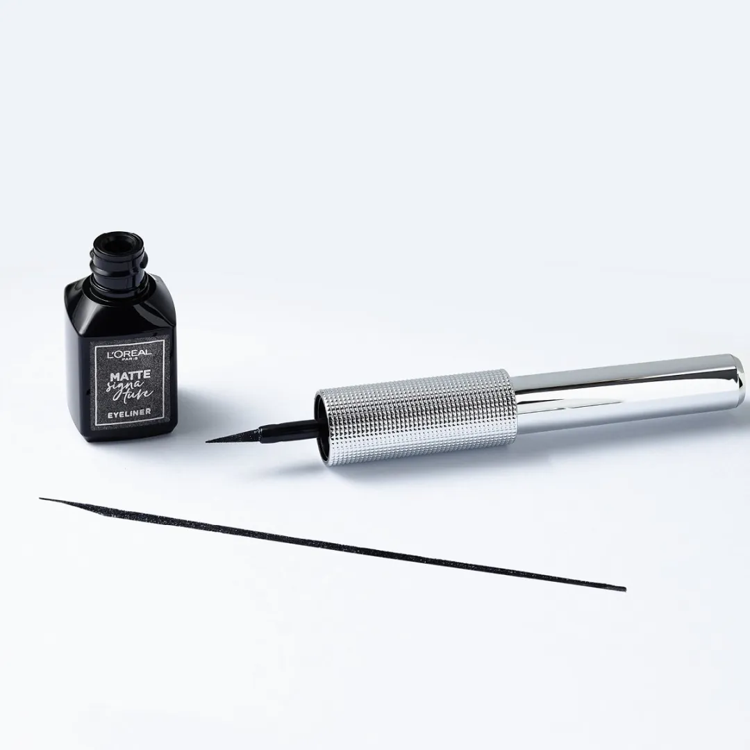 L'Oréal Paris Metal Signature Eyeliner Platinum Signature 3ml