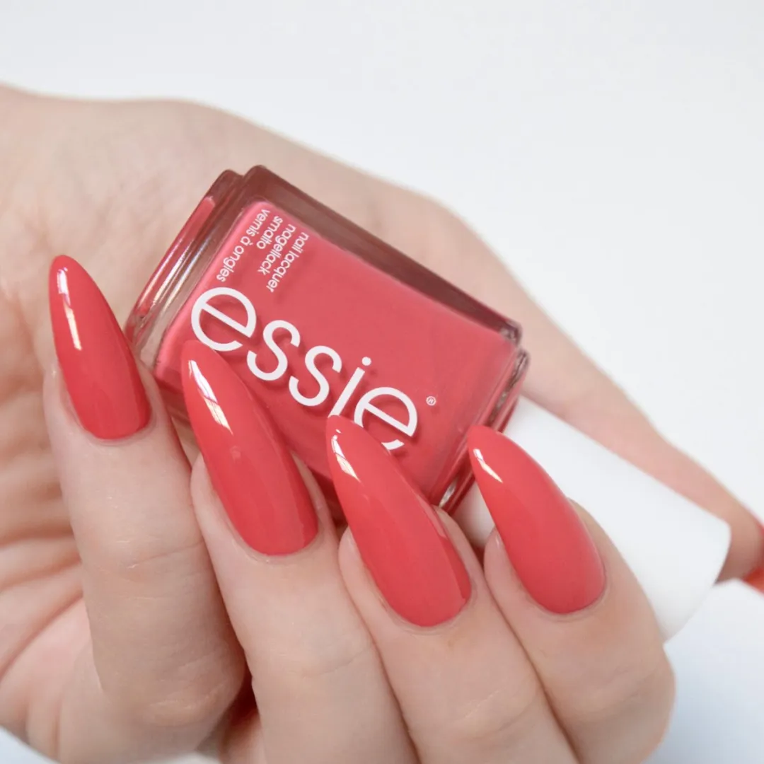essie Nagellak 474 Resort Romanza