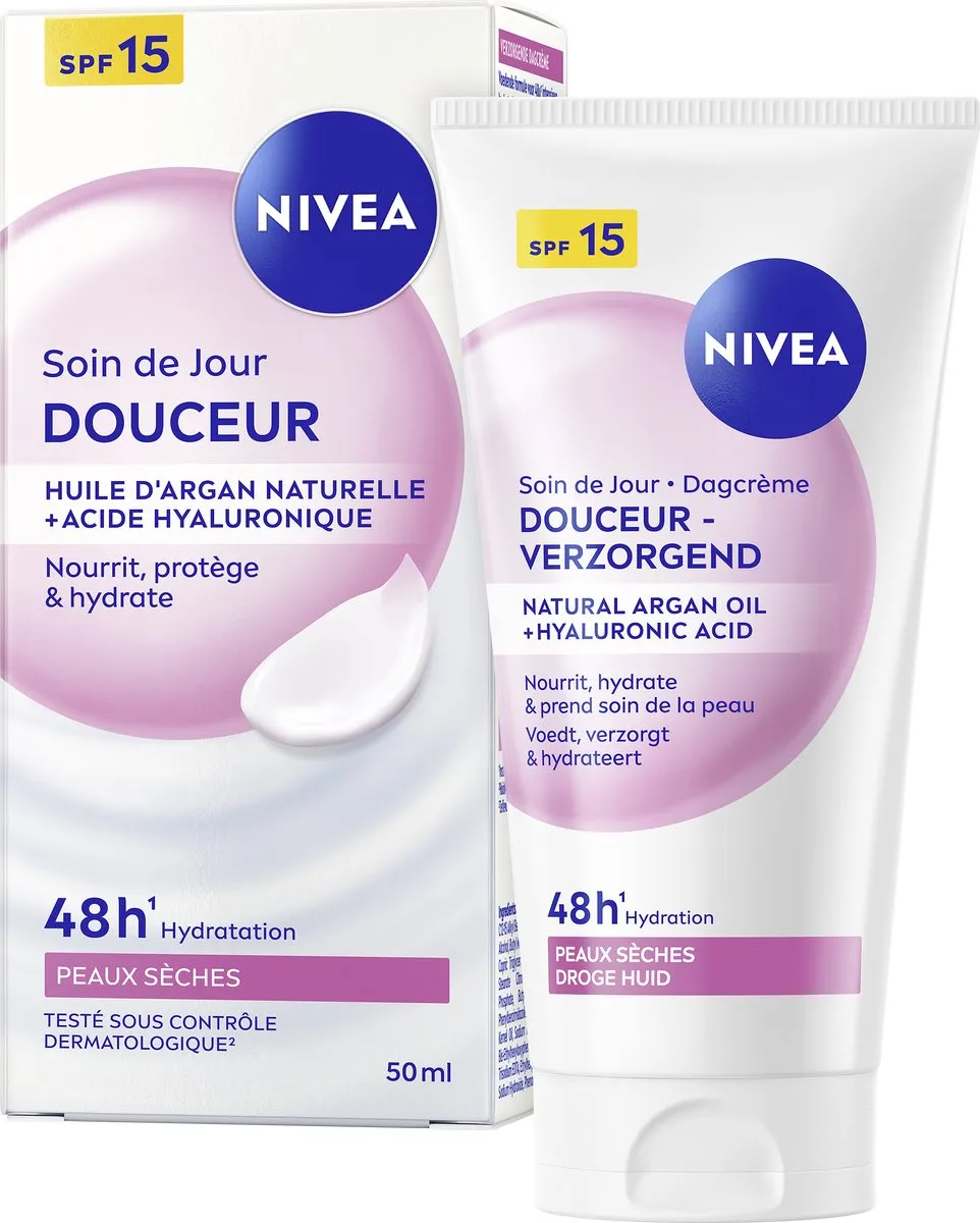 NIVEA Essentials Voedende Dagcrème SPF 15 - 3x50ml