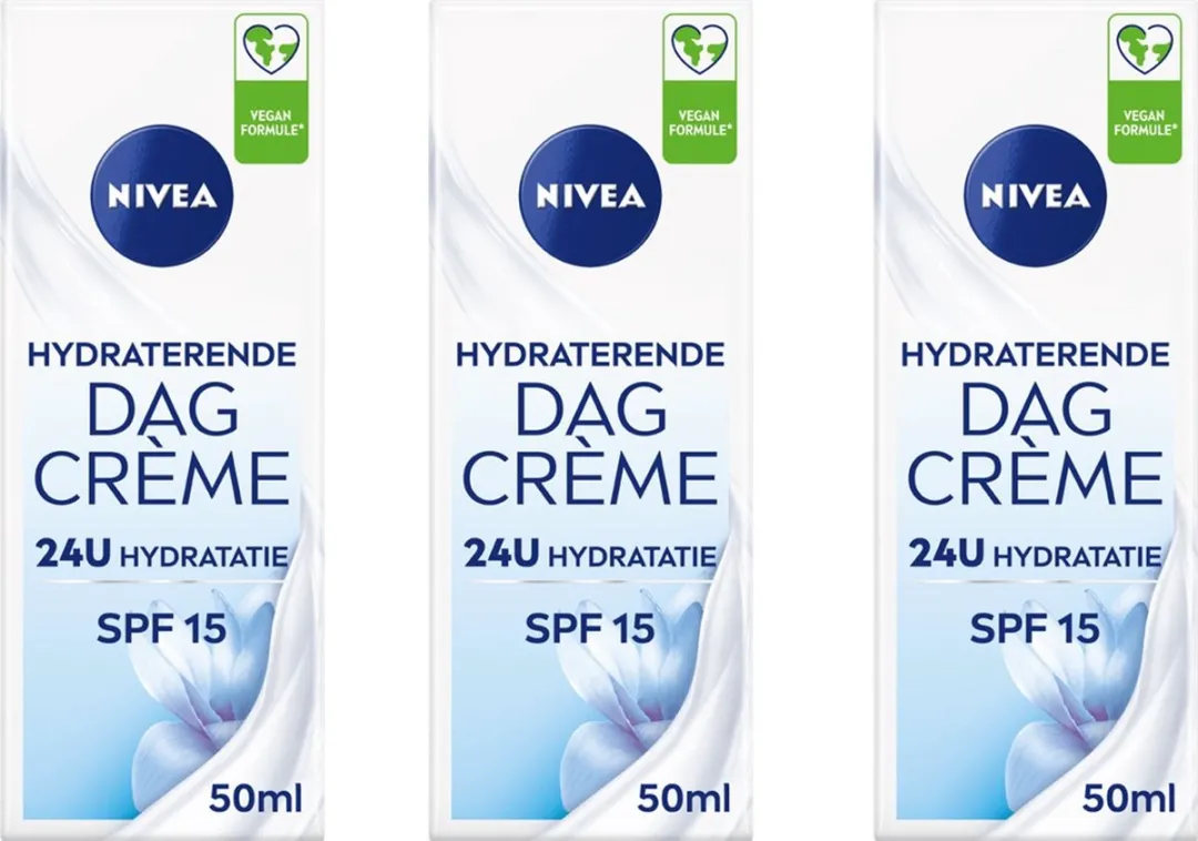 NIVEA Essentials Hydraterende Dagcrème SPF 15 - 3x50ml