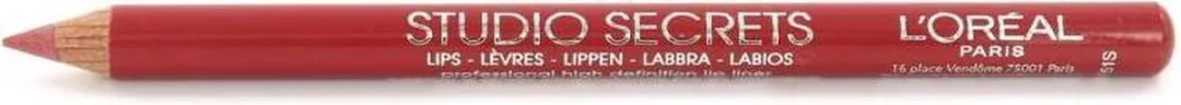 L'Oréal Studio Secrets Lipliner 053 Rood - 1.6 g