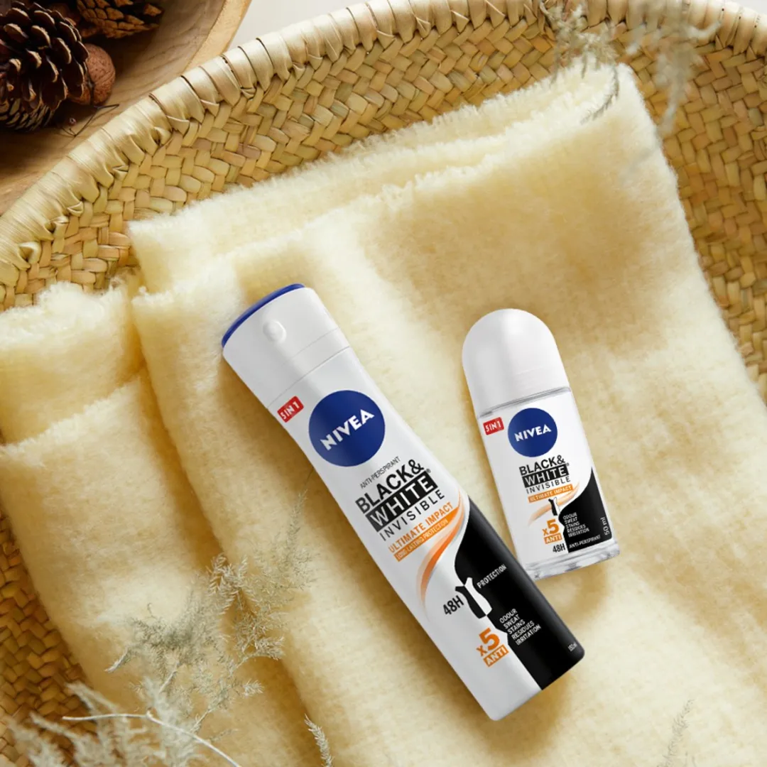 NIVEA Black & White Ultimate Impact Deo Spray 72H - 6x150ml