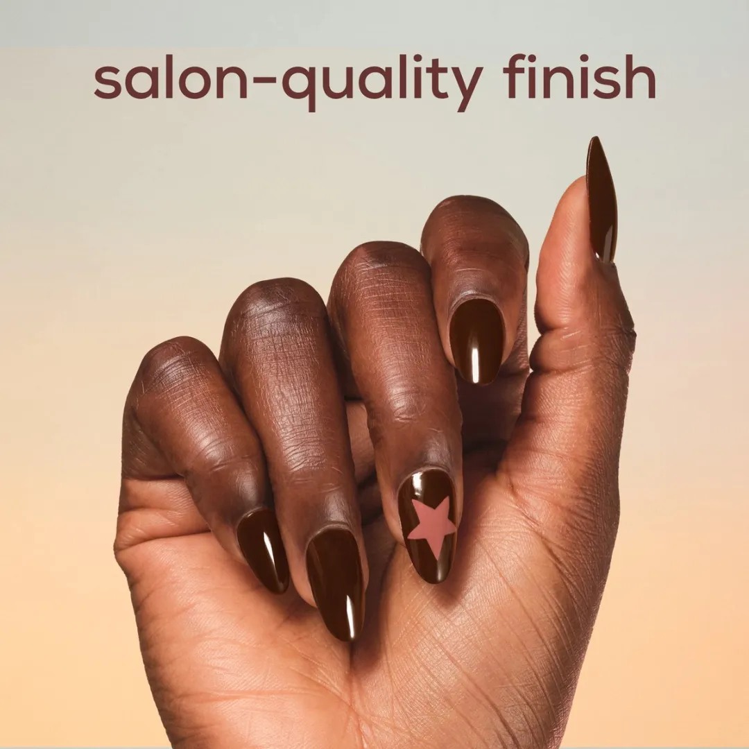 essie Boho Rodeo Save a Cowboy Nagellak - Terracotta 13,5ml