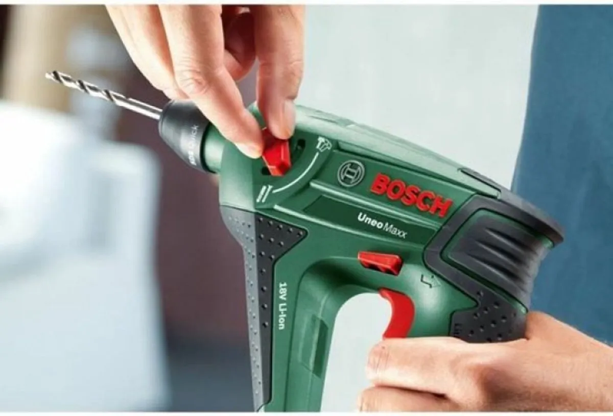 Bosch Uneo Maxx Accuboorhamer - Met 1x 18 V accu en lader - Met koffer