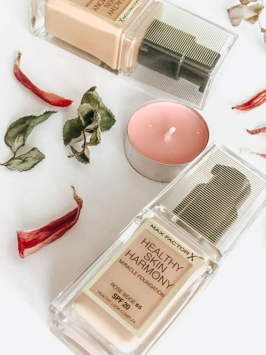 Max Factor Healthy Skin Harmony Foundation 080 Bronze - 30ml