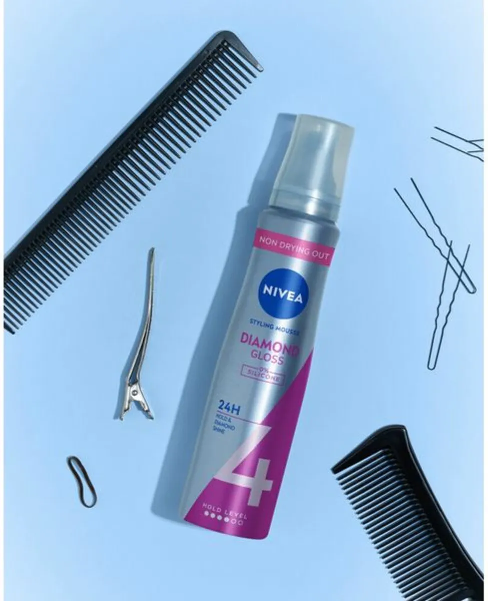 NIVEA Diamond Gloss Care Styling Mousse 150ml