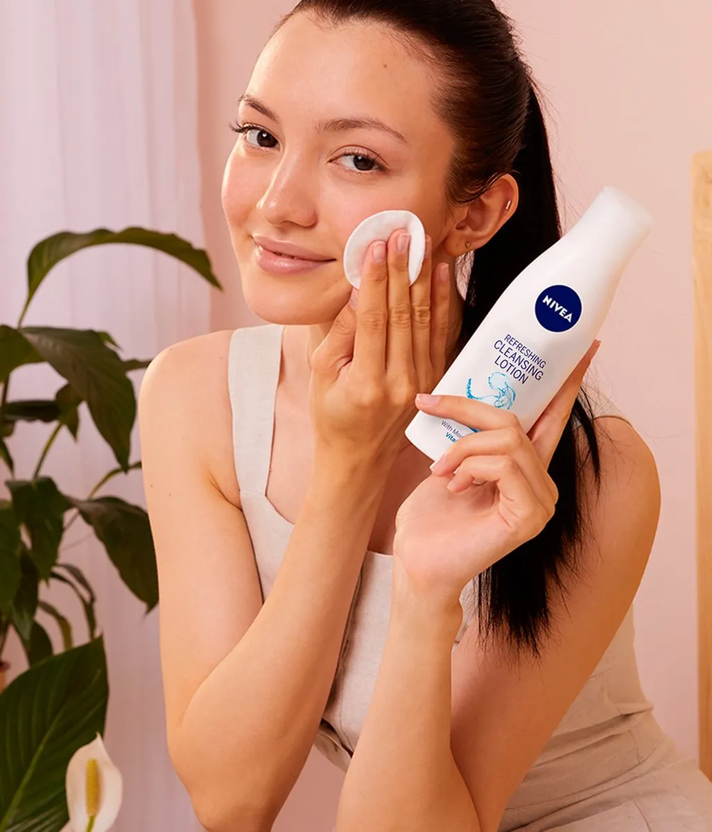 NIVEA Essentials Verfrissende Reinigingsmelk 200ml