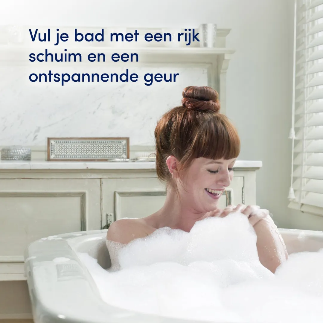Dove Caring Bath Amandelmelk & Hibiscus Badcrème - 24 Stuks