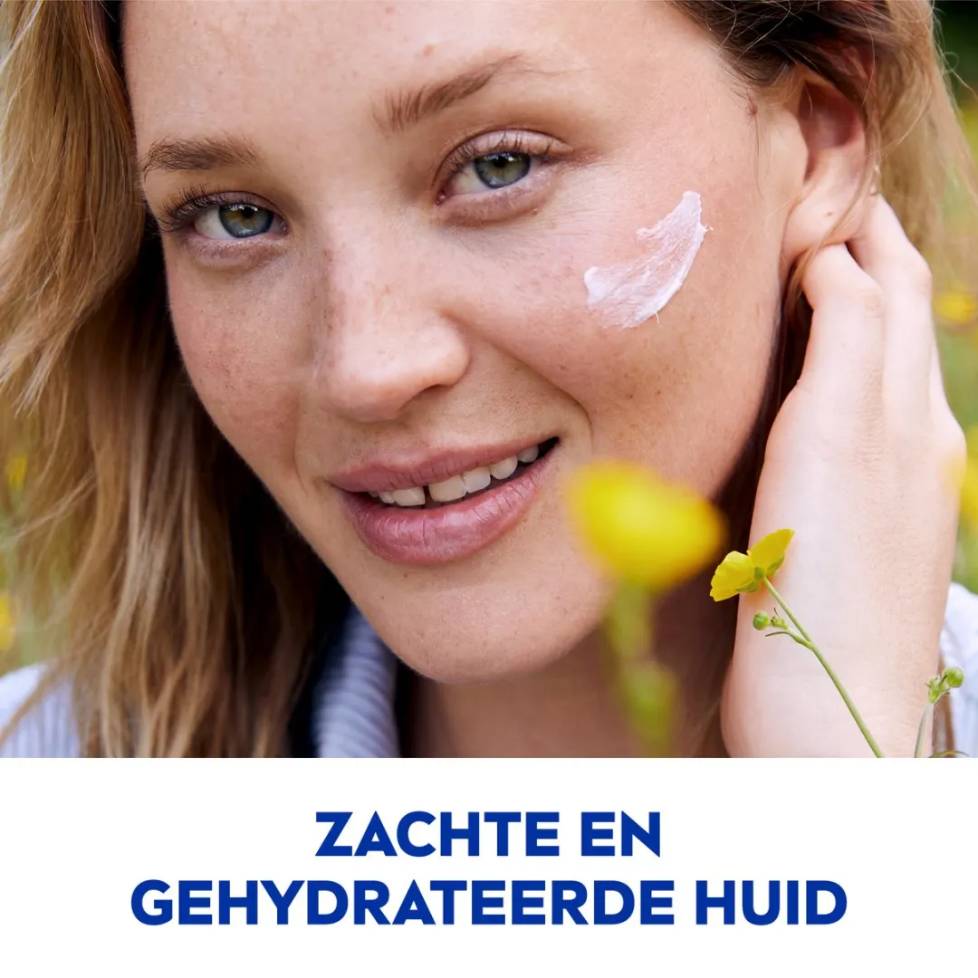 NIVEA Soft Bodycrème 3x300ml
