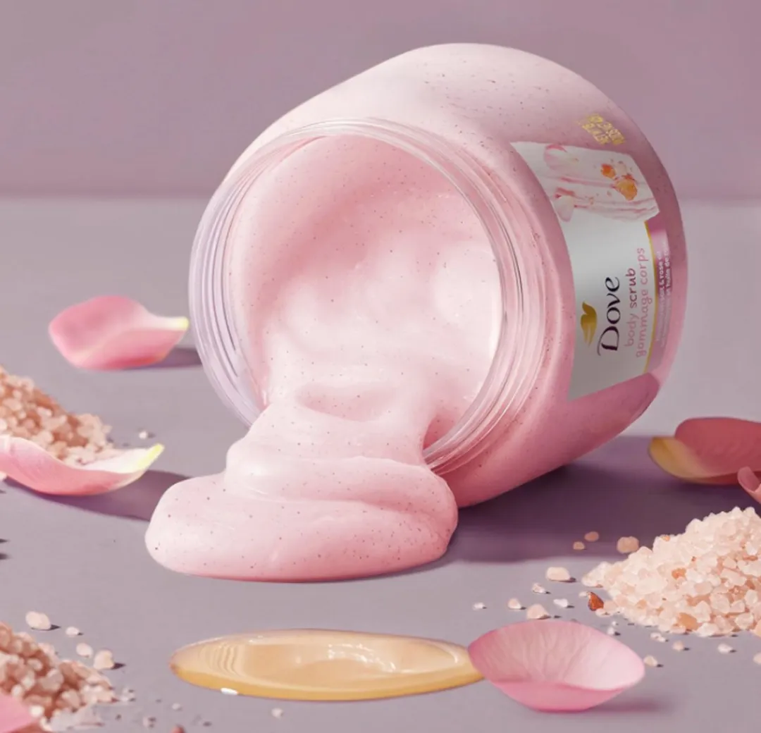 Dove Himalayan Salt & Rose Oil Body Scrub 444ml