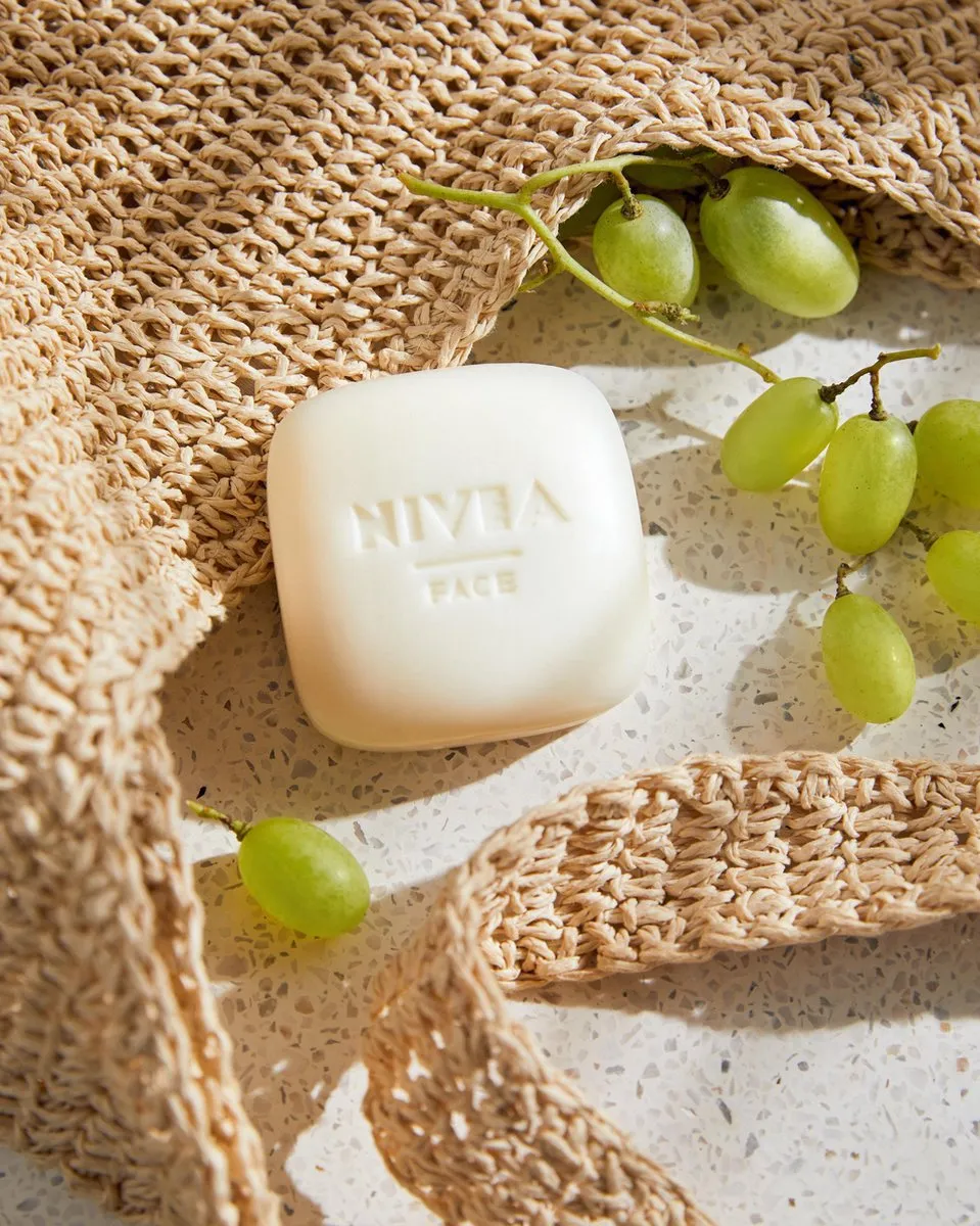 NIVEA Naturally Clean Gezichtsreinigingszeep 75g