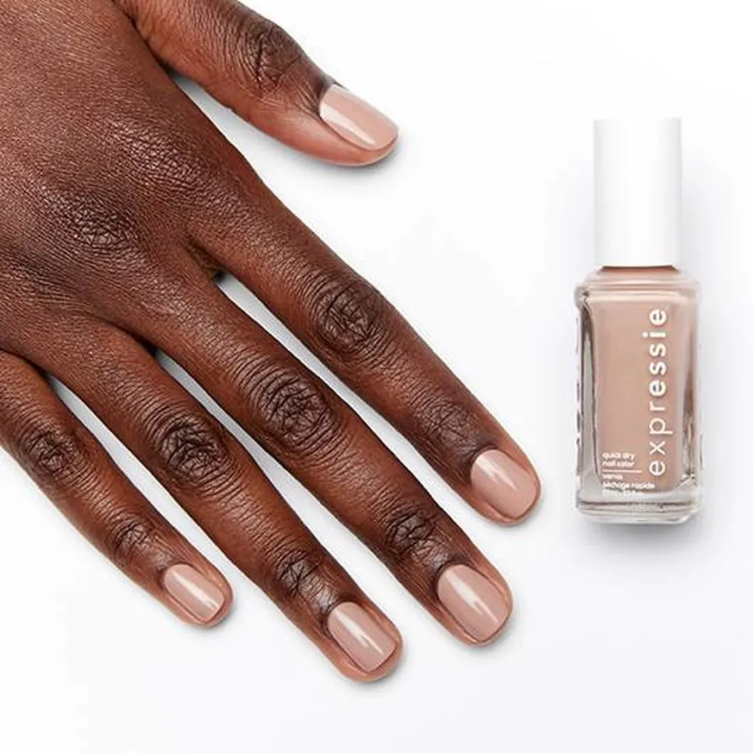 essie Expressie 60 Buns Up Nude Nagellak 10ml