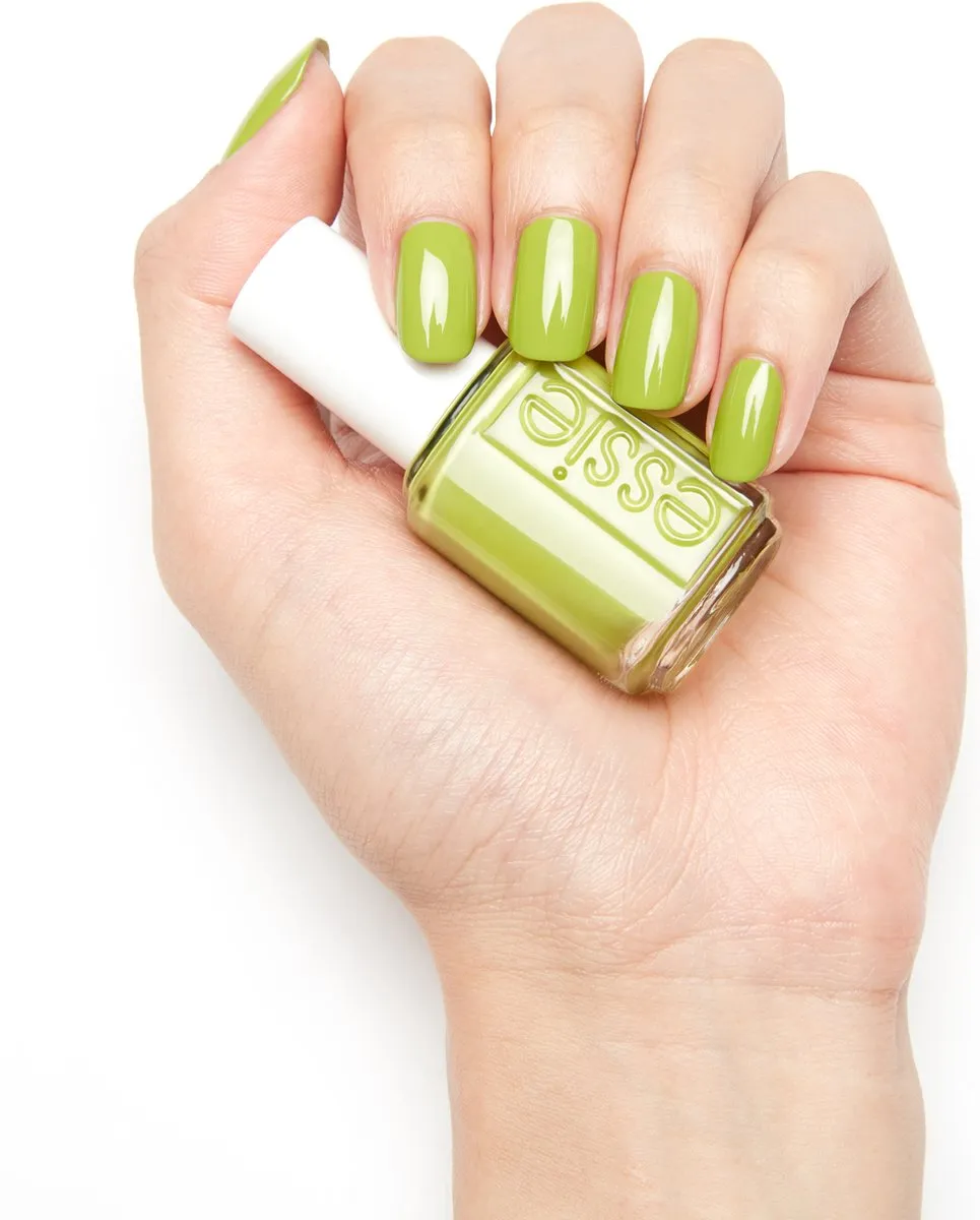 essie Midsummer 2020 724 Come On Clover Nagellak - Groen 13,5ml