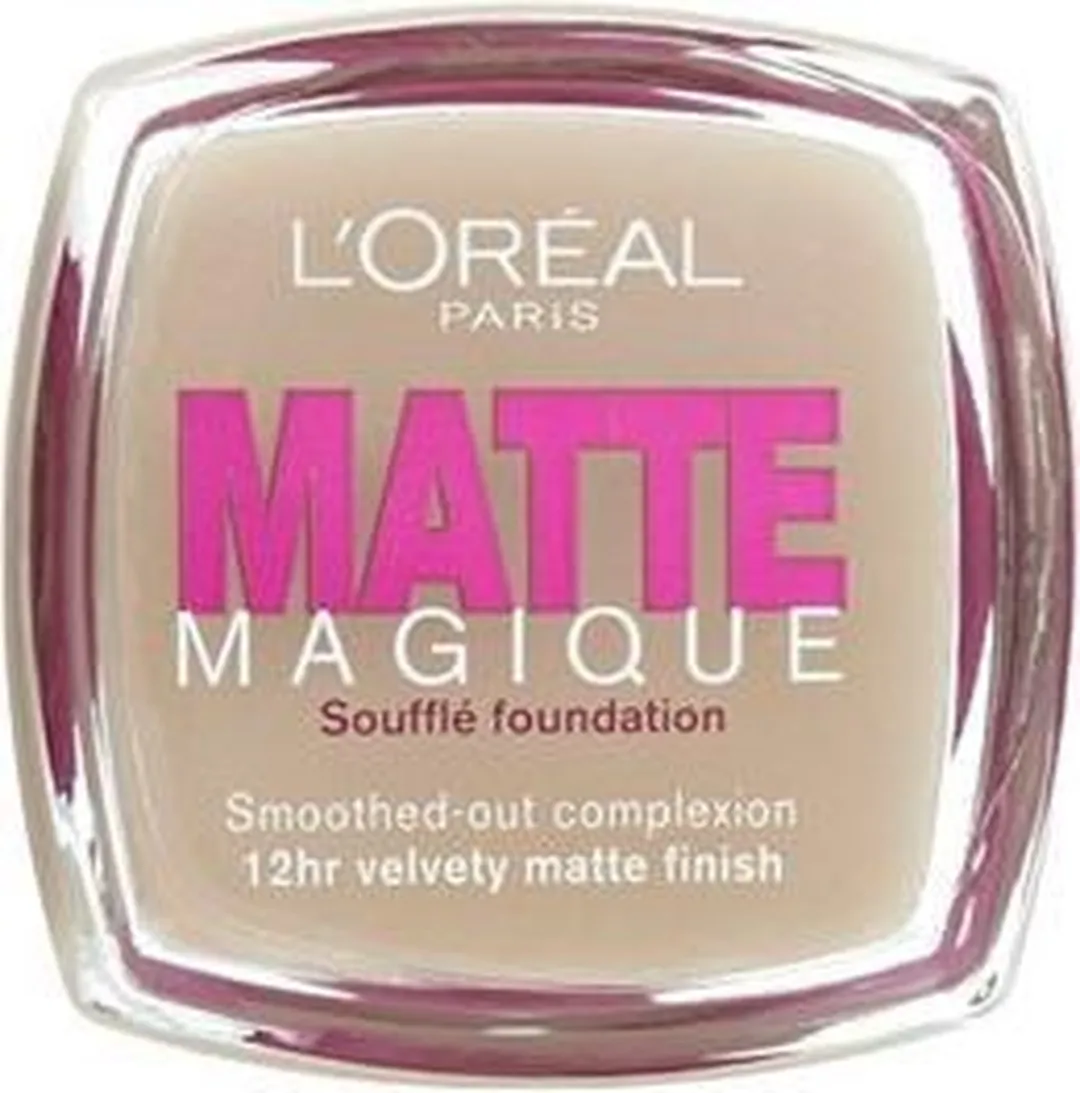 L'Oréal Paris Mat Magique Foundation 20ml