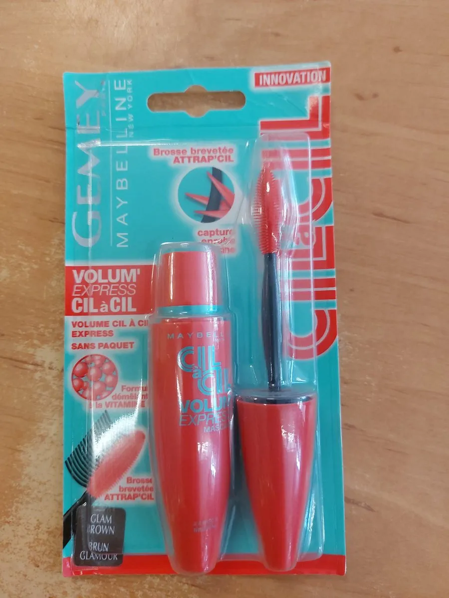 Maybelline Mascara Volume Express Bruin 10.4ml