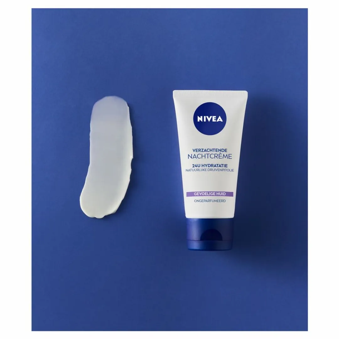 NIVEA Essentials Sensitive Nachtcrème 100ml - 2 Stuks