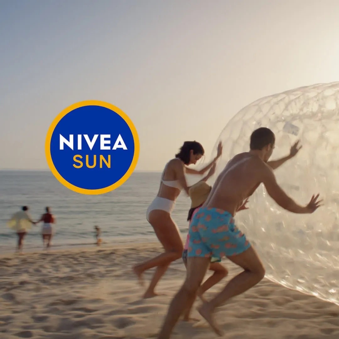 NIVEA Sun Protect & Bronze Zonnebrandolie Spray SPF 30 200ml - afbeelding 6 van 6