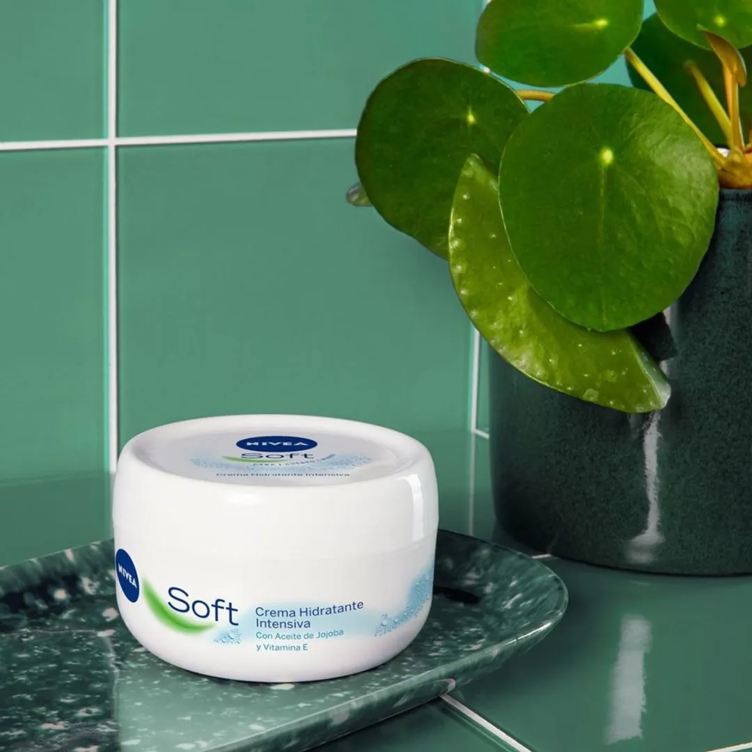 NIVEA Hydraterende Crème Soft - 12x300ml
