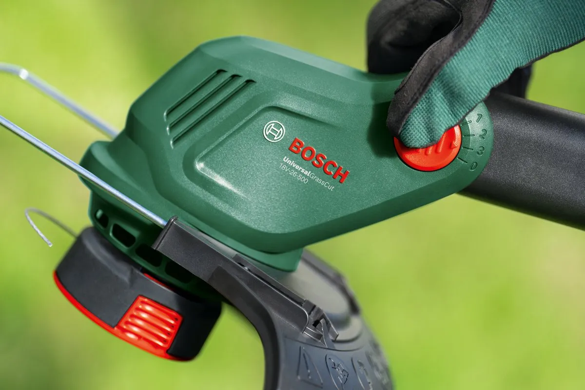 Bosch UniversalGrassCut 18V-26-500 Grastrimmer - 1x 18V 2.0Ah Accu