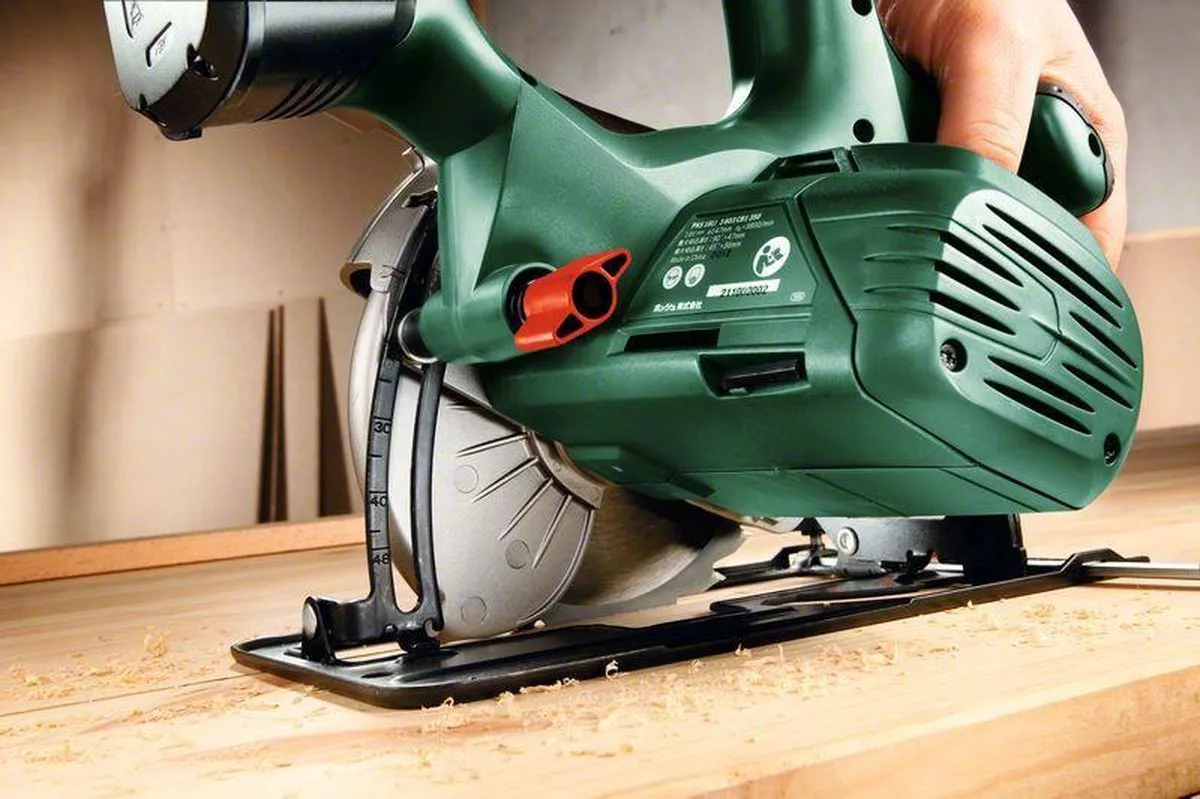 Bosch PKS 18 LI Accu Cirkelzaag - 150mm Zaagblad