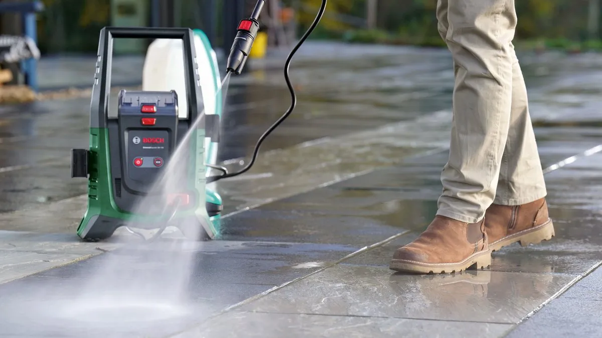 Bosch UniversalAquatak 36V-100 Hogedrukreiniger - 100 bar - 186 l/u