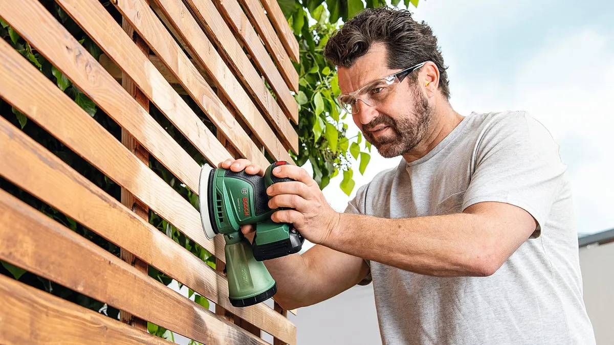 Bosch EasyOrbit 18V-10 - Excenterschuurmachine - Exclusief accu en lader - Inclusief Schuurblad K80