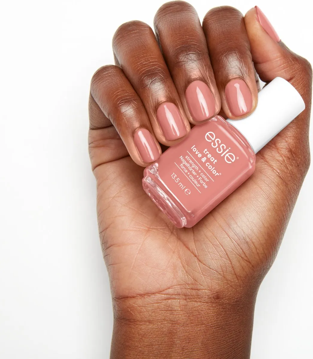 essie TREAT LOVE & COLOR 163 Final Stretch Nagelverharder 13,5ml