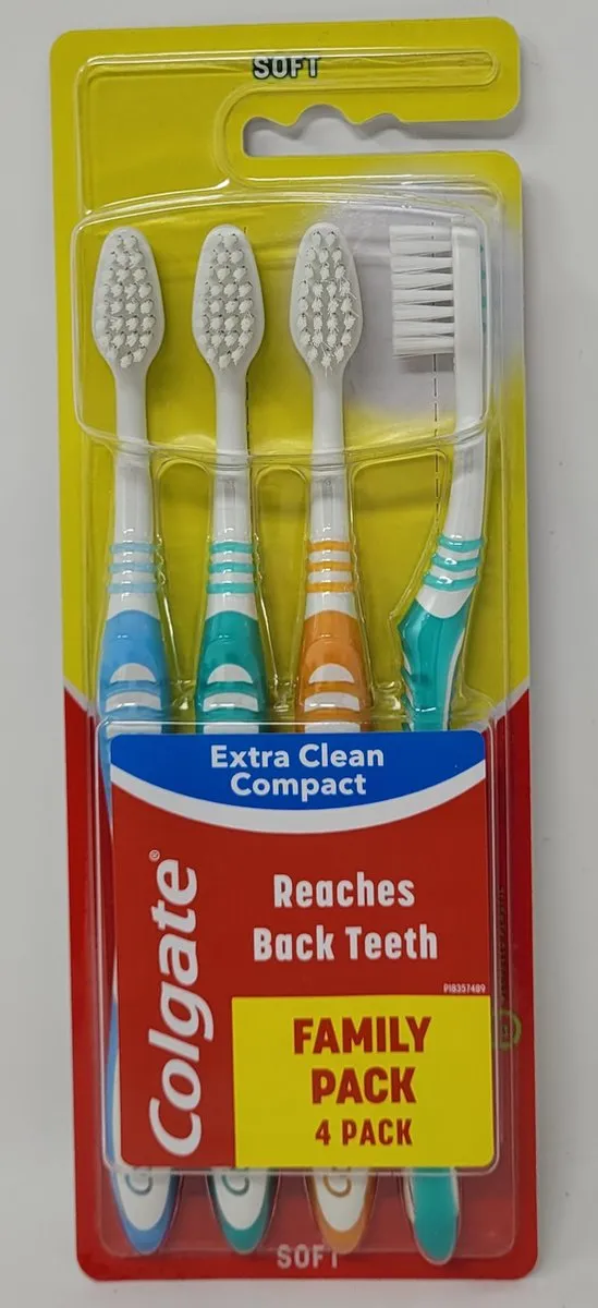 Colgate Family Pack Tandenborstel Extra Clean Compact