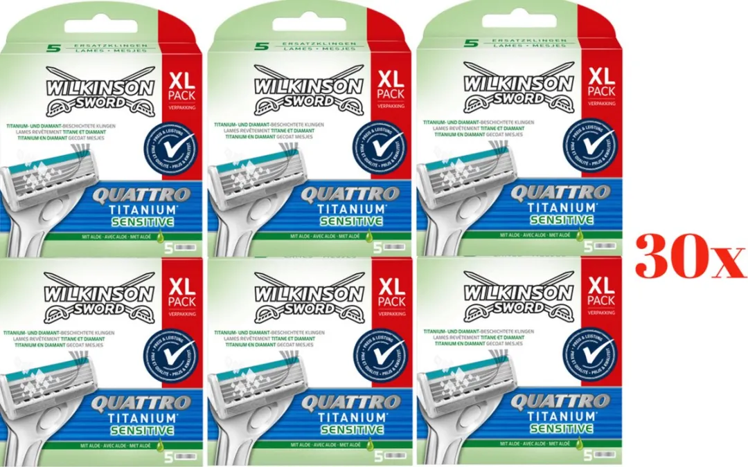 Wilkinson Sword Quattro Titanium Sensitive Scheermesjes - 32 Stuks