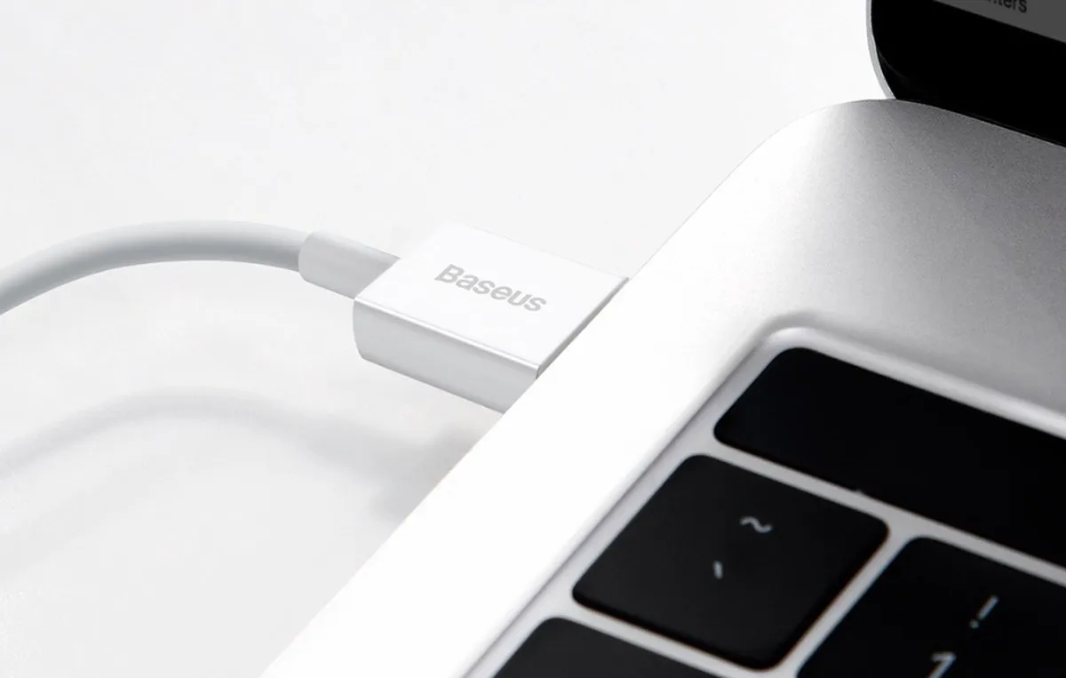 Baseus CALYS-02 USB naar Lightning Kabel 2,4A - Wit