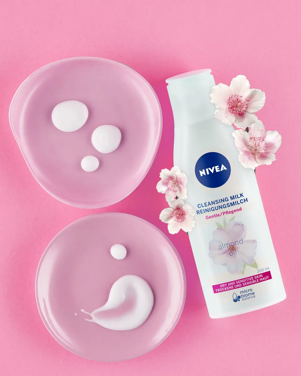 NIVEA Essentials Verzachtende Reinigingsmelk 200ml