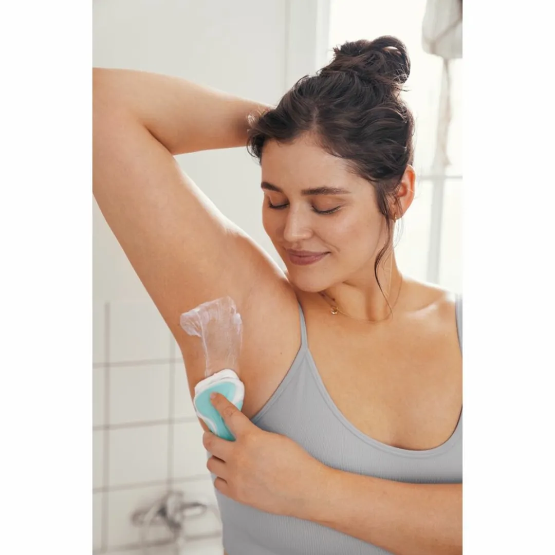 Wilkinson Sword Intuition 2-in-1 Sensitive Care Navulmesjes - 12 Stuks
