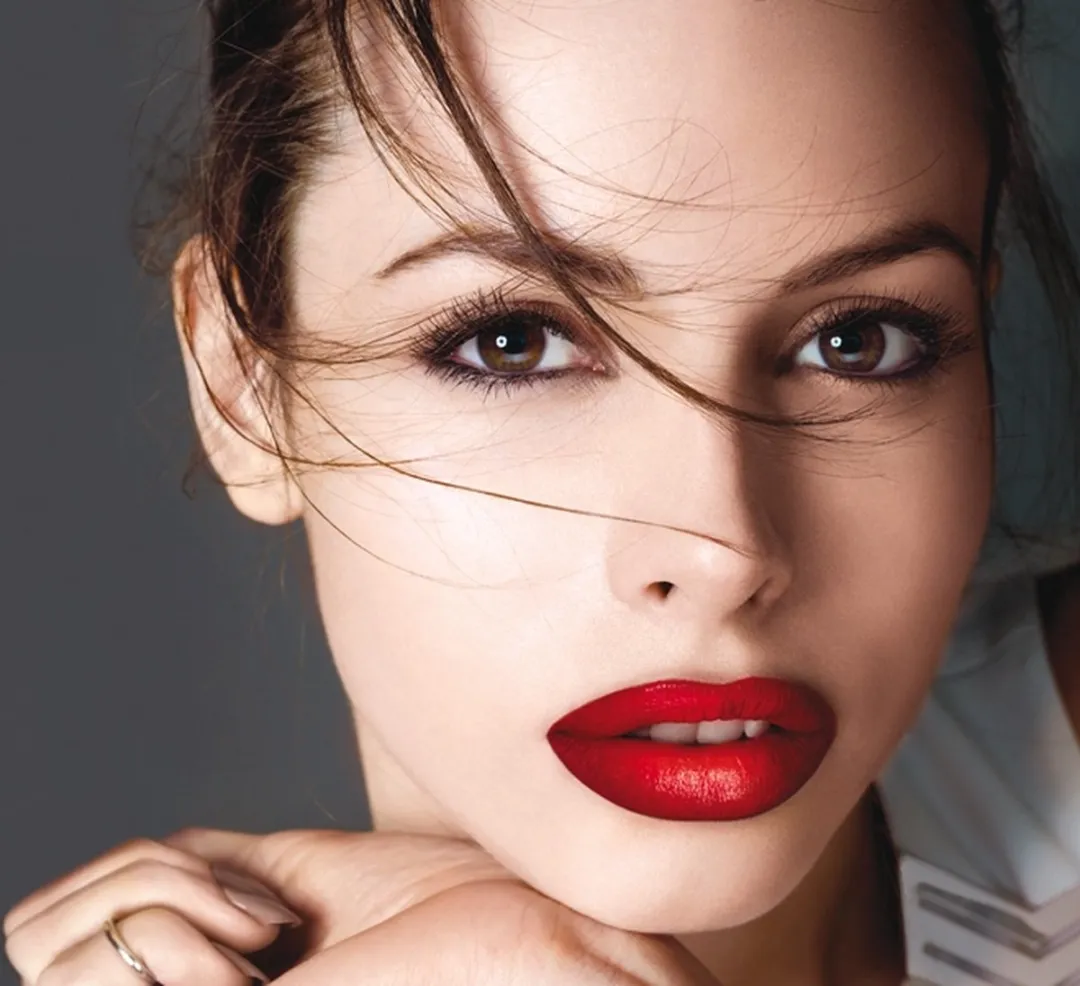 Maybelline Color Lustre Lip Palet 2 Crimso