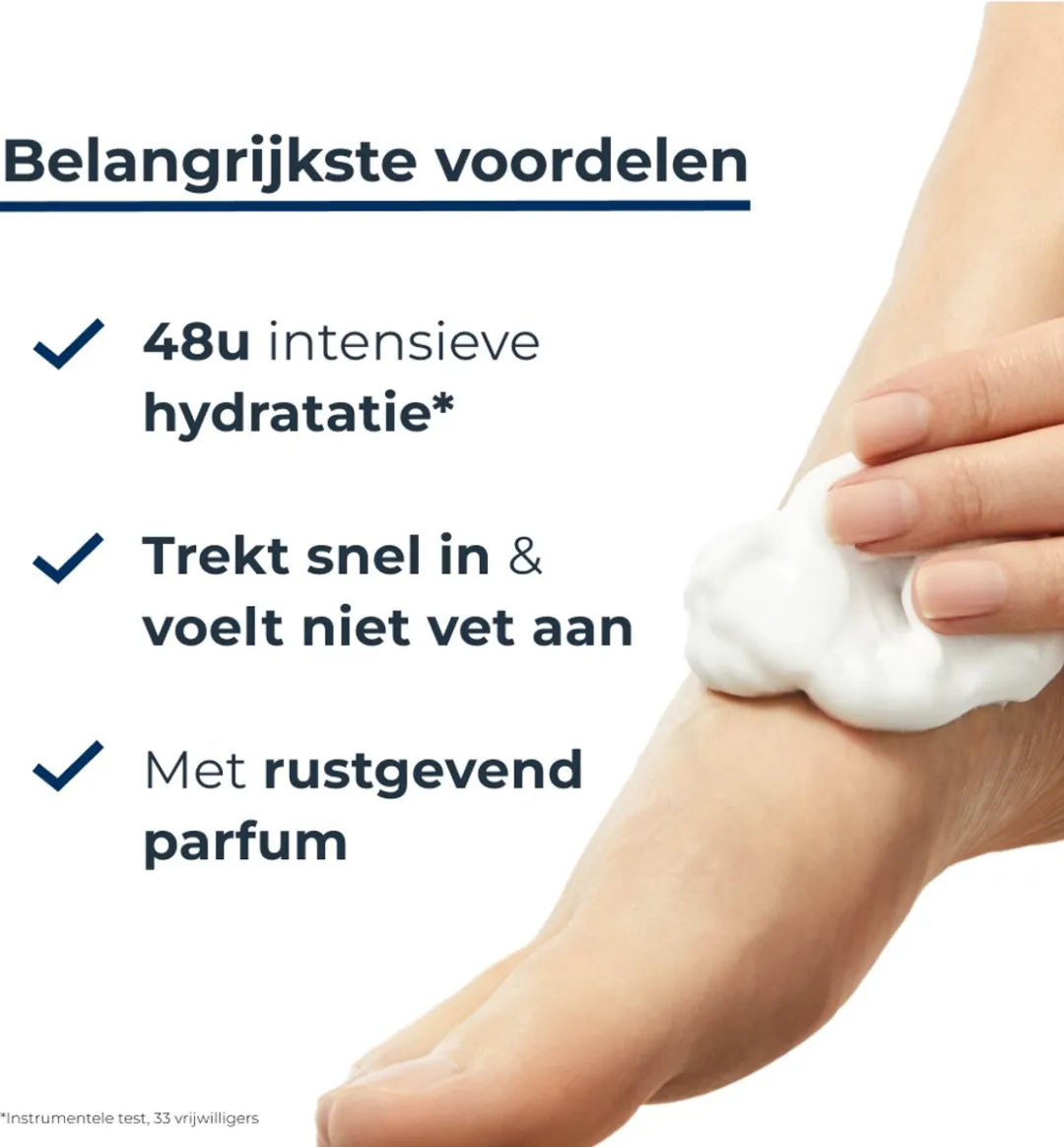 Eucerin UreaRepair Voetschuim 10% Urea - Ureum en Ceramiden Crème voor Zeer Droge en Ruwe Voeten - 48H Hydratatie - 150ml