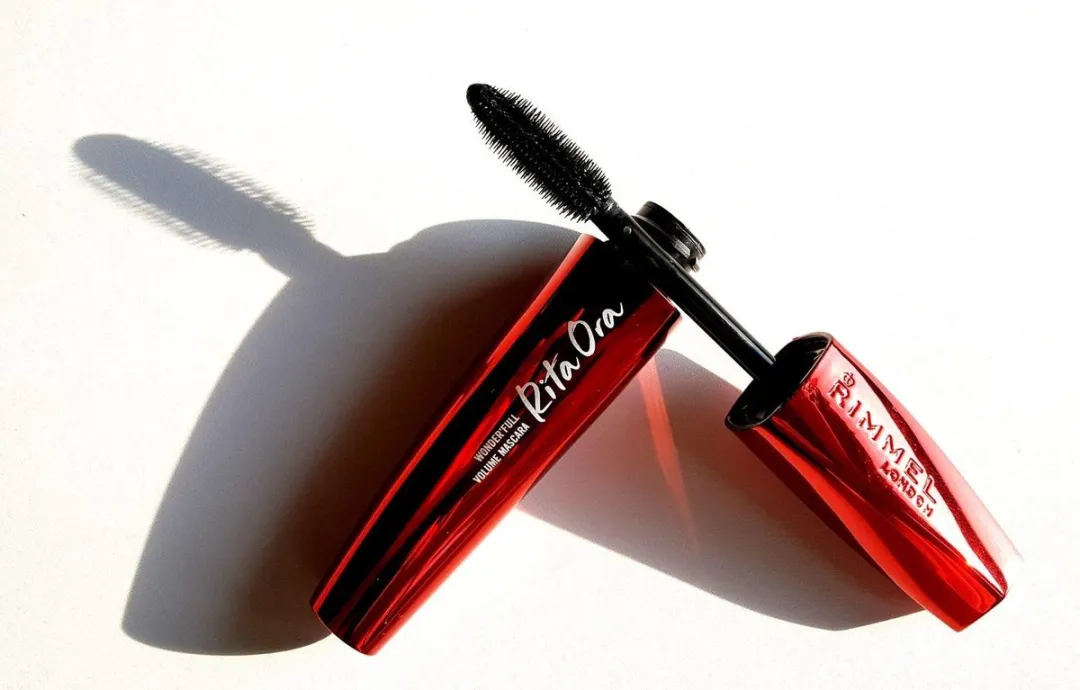 Rimmel Wonder'Full Volume Mascara - Zwart